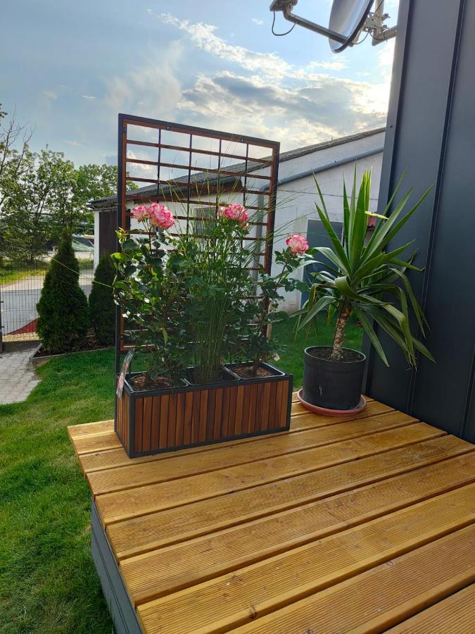 Mariolas Tinyhouse Markt Nordheim Экстерьер фото